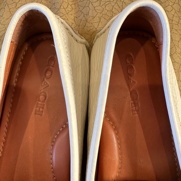 NEW! Coach Tea Rose Crosby Driver Moccasins Cream Colored Flats - Picture 4 of 14